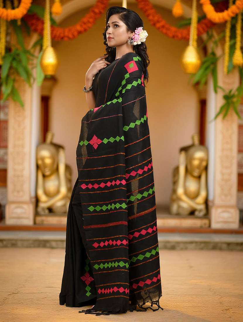 women solid with work handloom saree with blouse - 22319590 -  Standard Image - 2