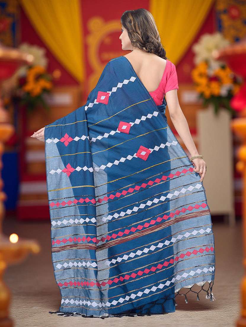 women solid with work handloom saree with blouse - 22319598 -  Standard Image - 2