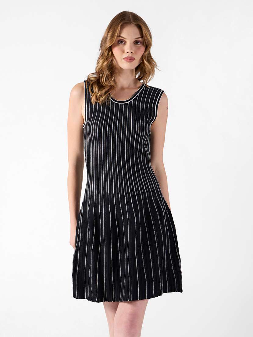 women striped sleeveless a-line dress