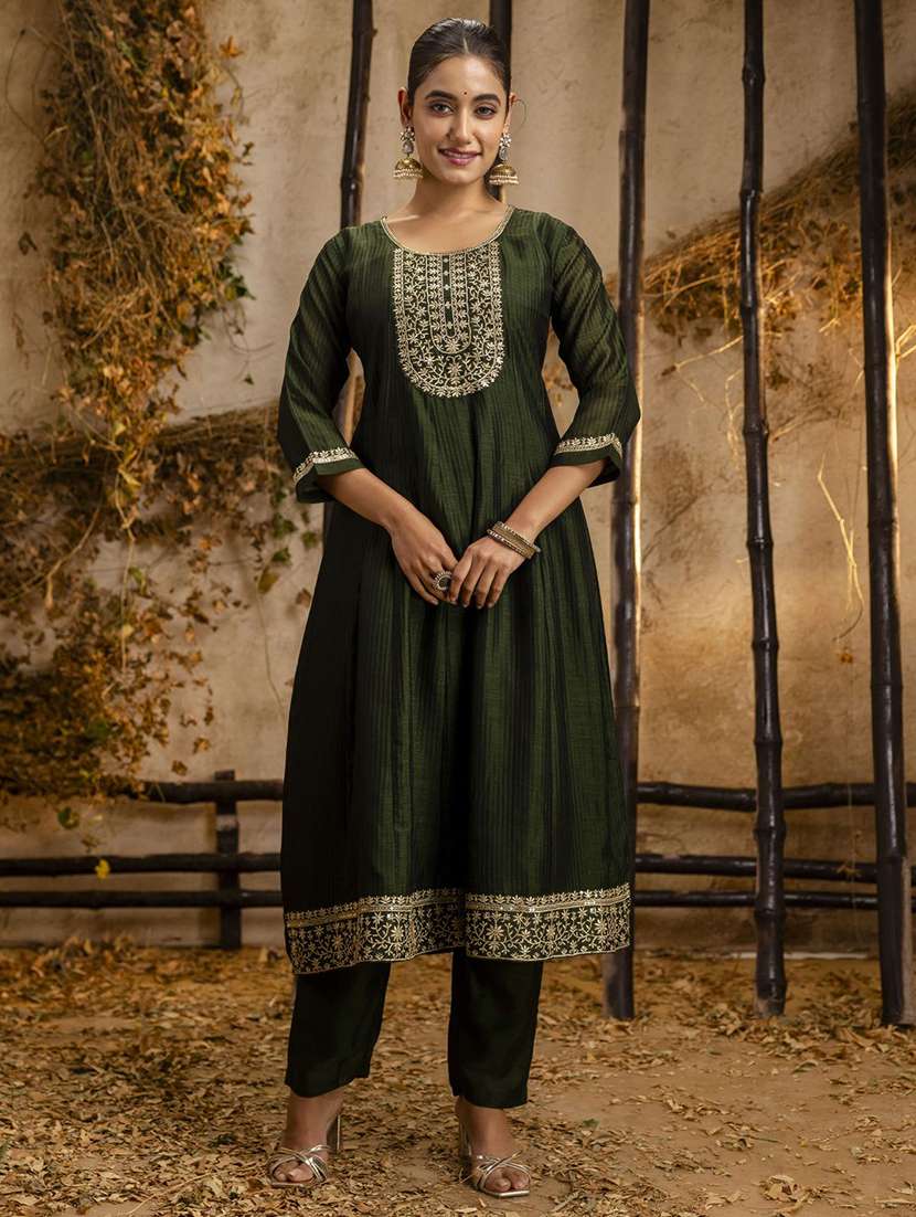 women solid with work three quarter sleeve kurta pant with dupatta set - 22322125 -  Standard Image - 2