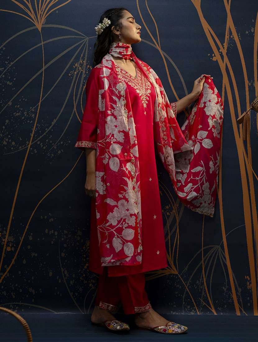 women solid with work three quarter sleeve kurta pant with dupatta set - 22322203 -  Standard Image - 2