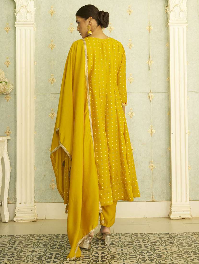 women printed three quarter sleeve kurta pant with dupatta set - 22322212 -  Standard Image - 2
