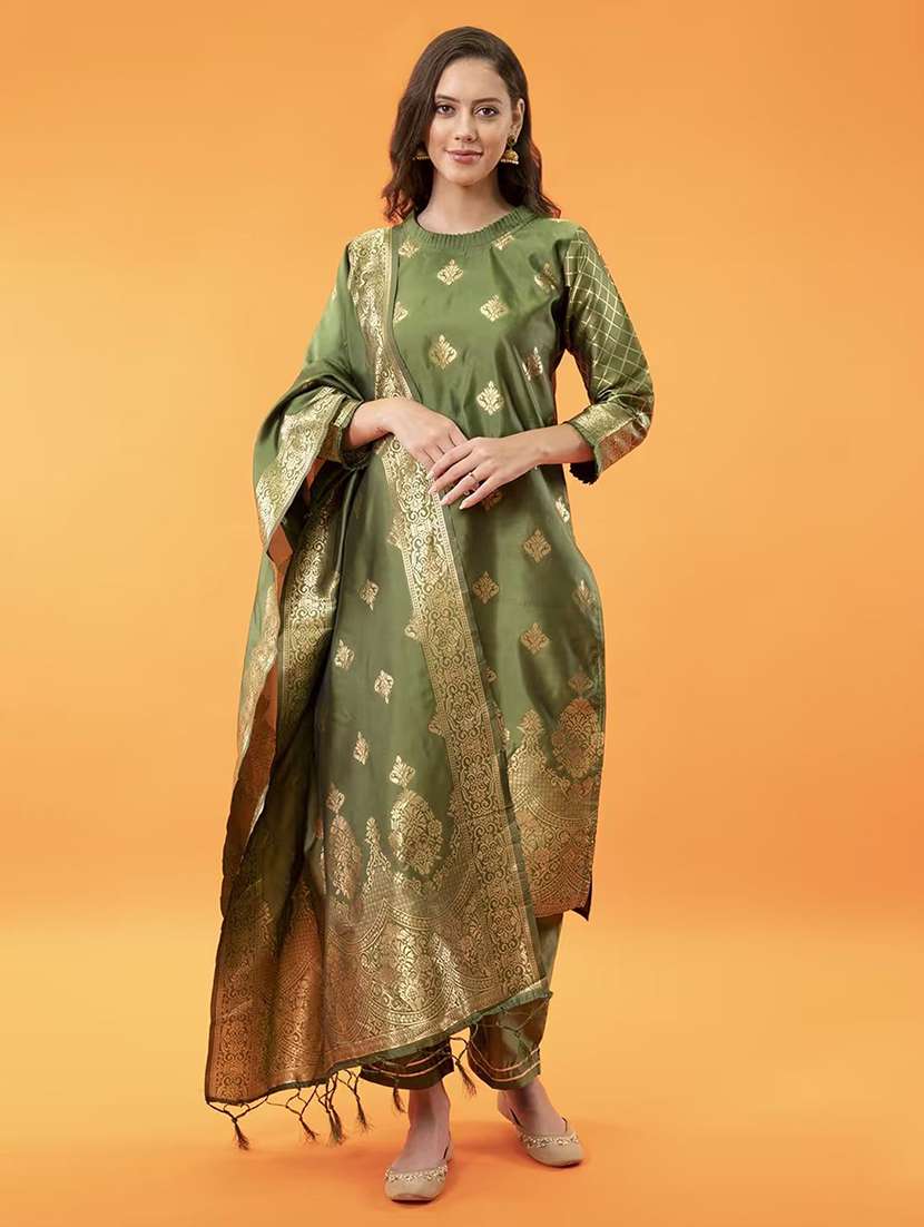 women self design three quarter sleeve kurta pant with dupatta set