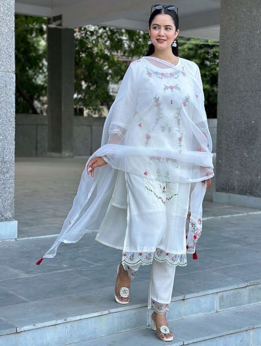 women solid with work three quarter sleeve kurta pant with dupatta set - 22322270 -  Standard Image - 2