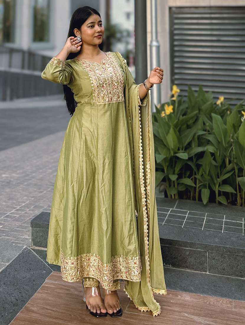 women solid with work three quarter sleeve kurta pant with dupatta set - 22322309 -  Standard Image - 2