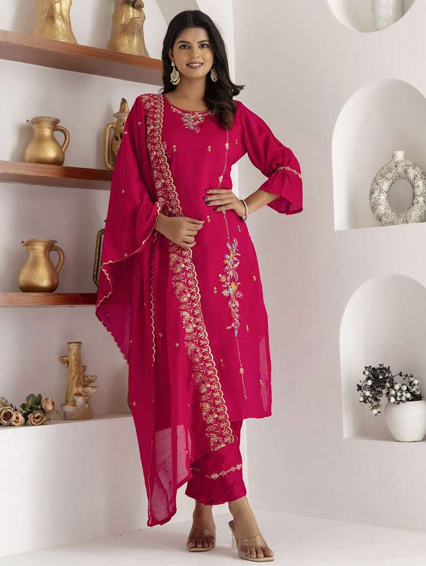 women solid with work three quarter sleeve kurta pant with dupatta set