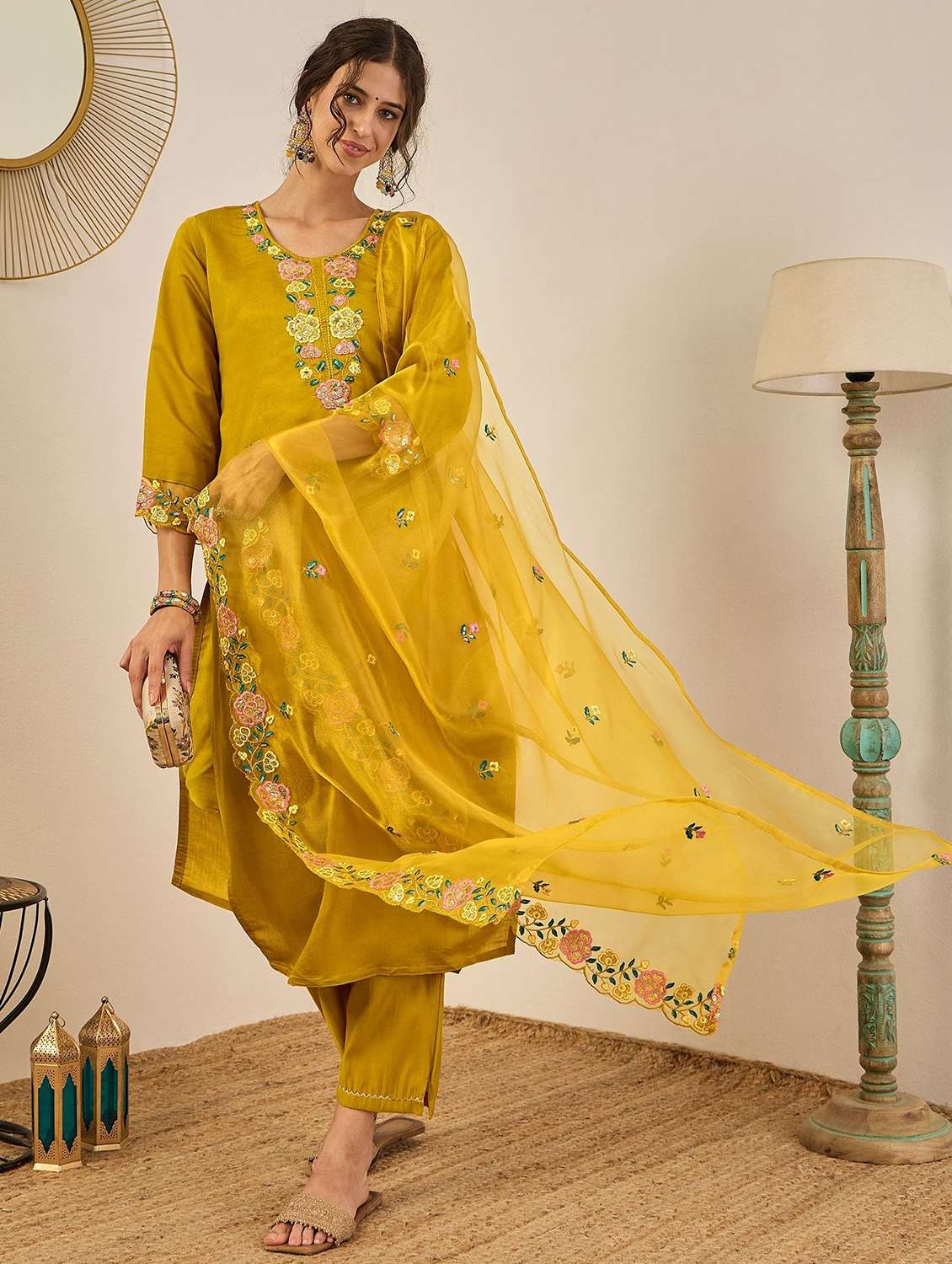 women solid with work three quarter sleeve kurta pant with dupatta set