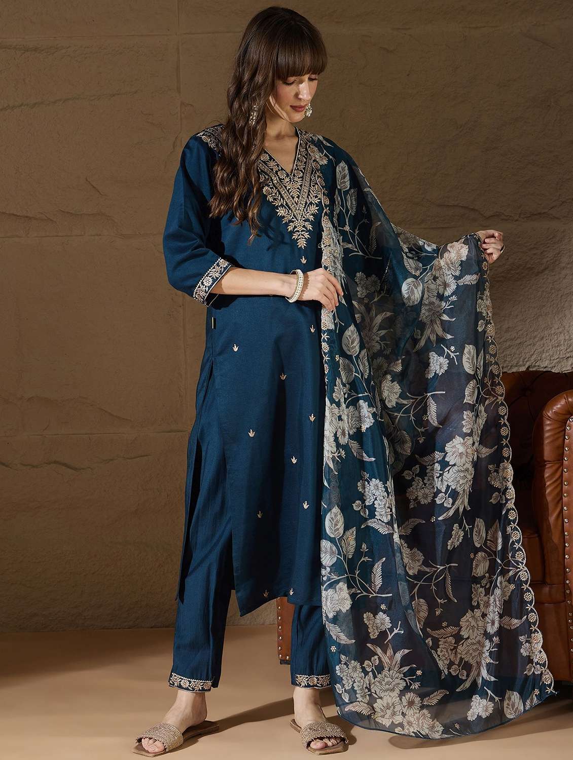 women solid with work three quarter sleeve kurta pant with dupatta set