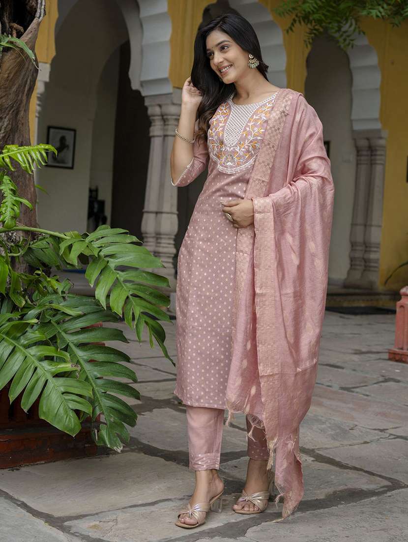 women self design three quarter sleeve kurta pant with dupatta set