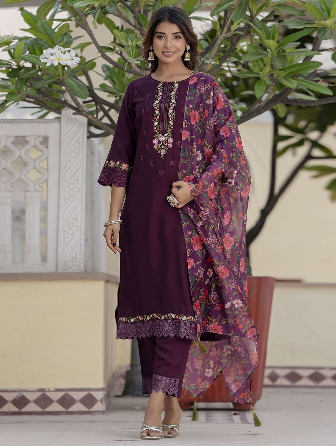 women solid with work three quarter sleeve kurta pant with dupatta set