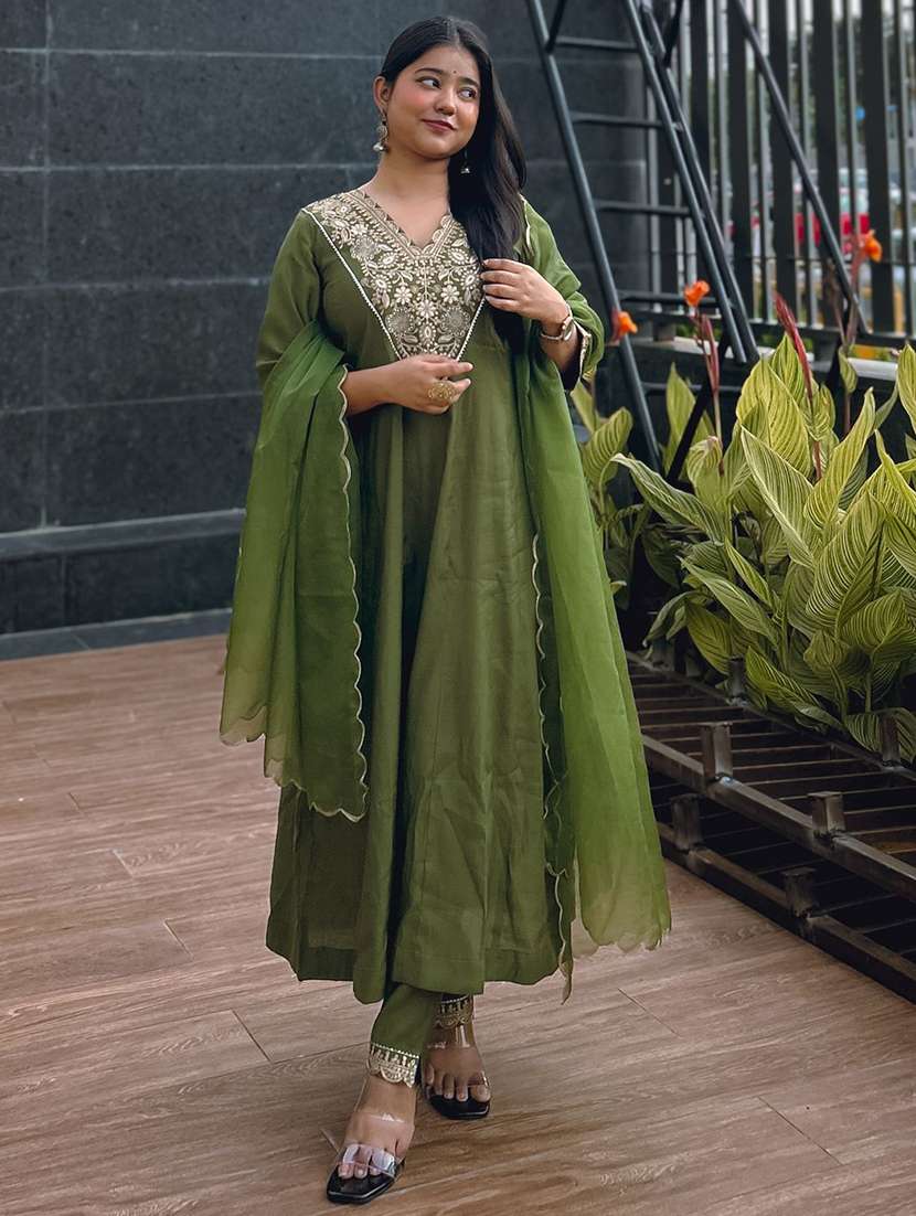 women solid with work three quarter sleeve kurta pant with dupatta set - 22322624 -  Standard Image - 2
