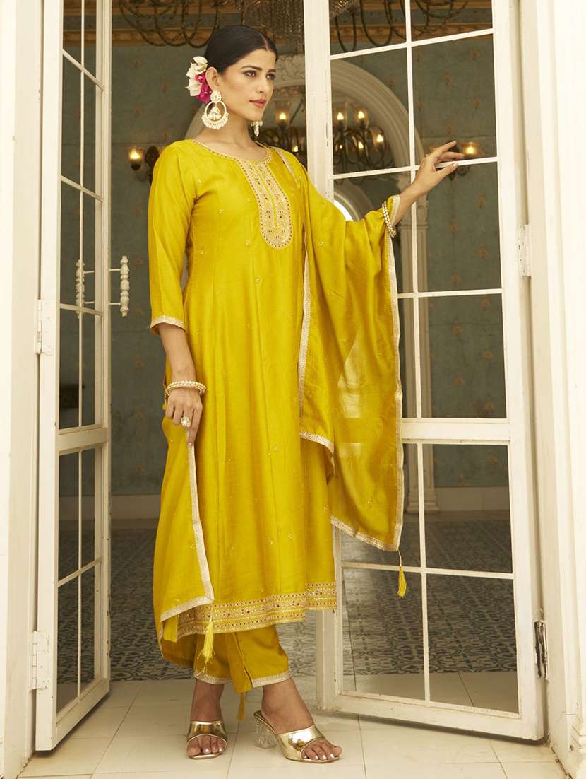 women solid with work three quarter sleeve kurta pant with dupatta set - 22322678 -  Standard Image - 2