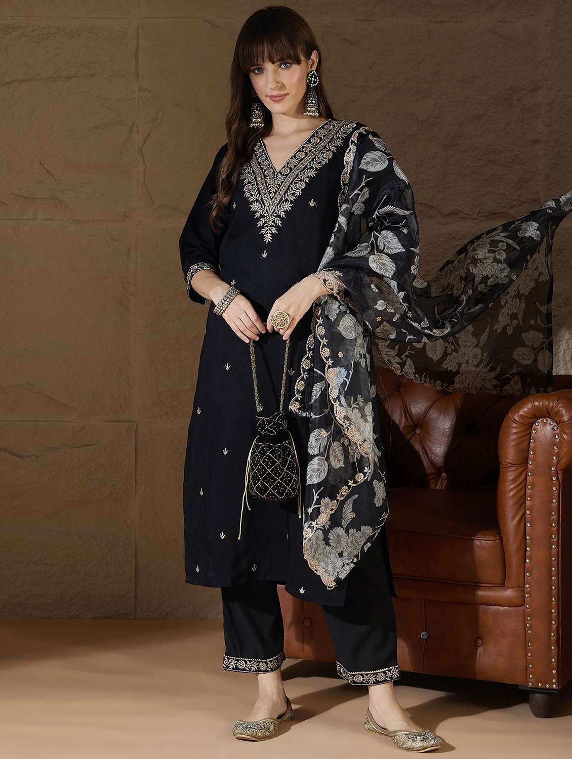 women solid with work three quarter sleeve kurta pant with dupatta set