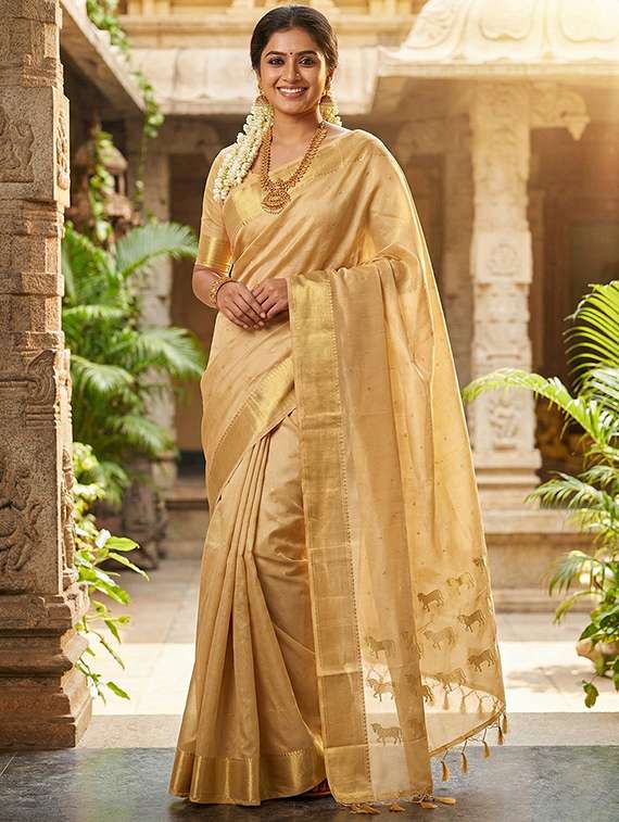 women self design bordered saree with blouse