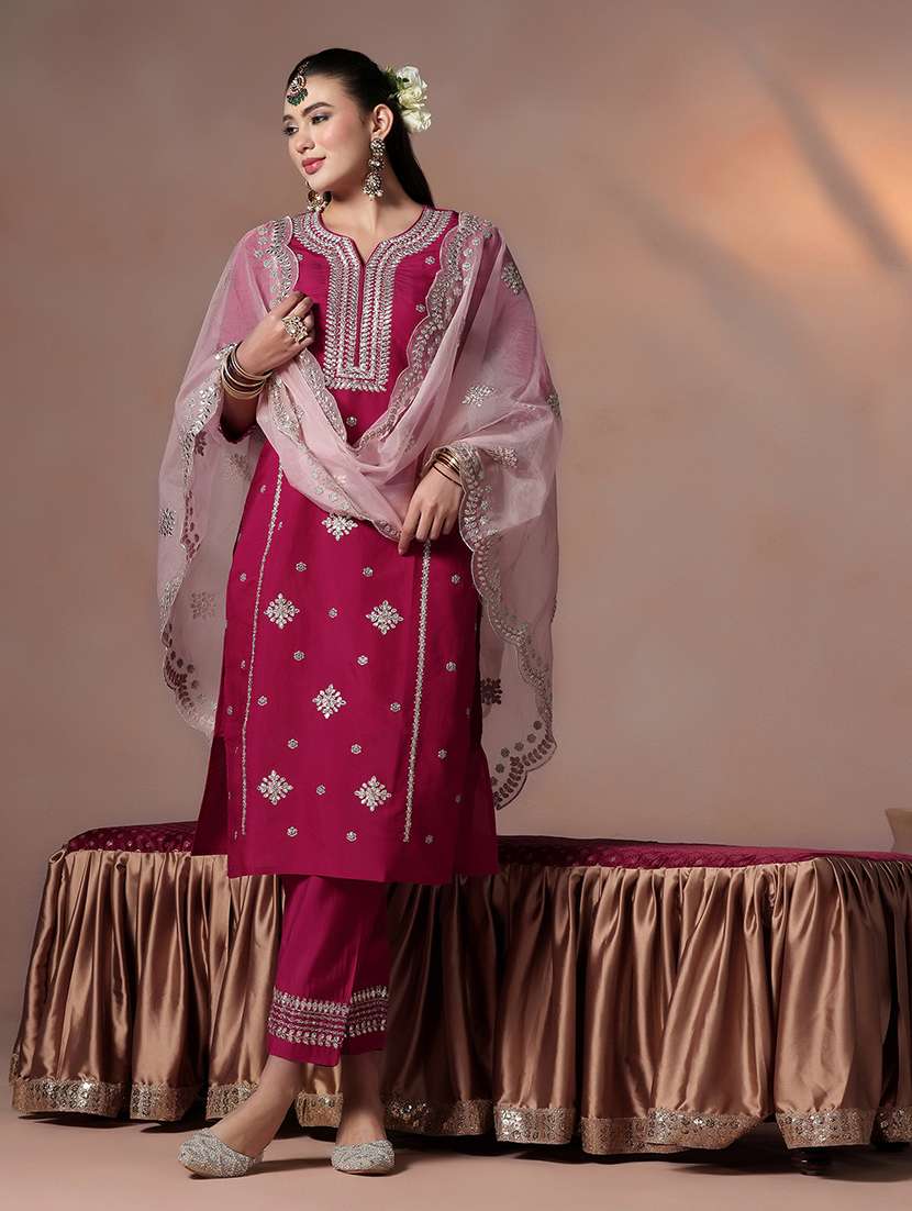 women pink suit set - 22324122 -  Standard Image - 2