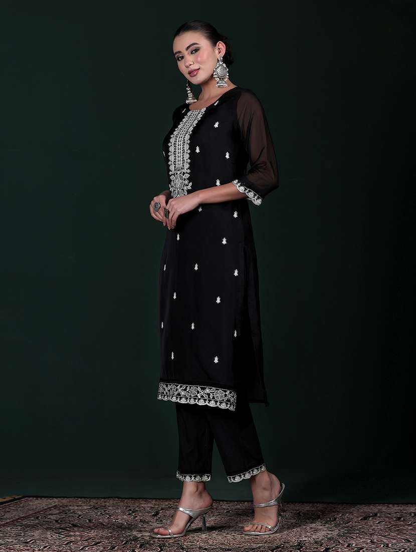 women black suit set - 22324125 -  Standard Image - 7