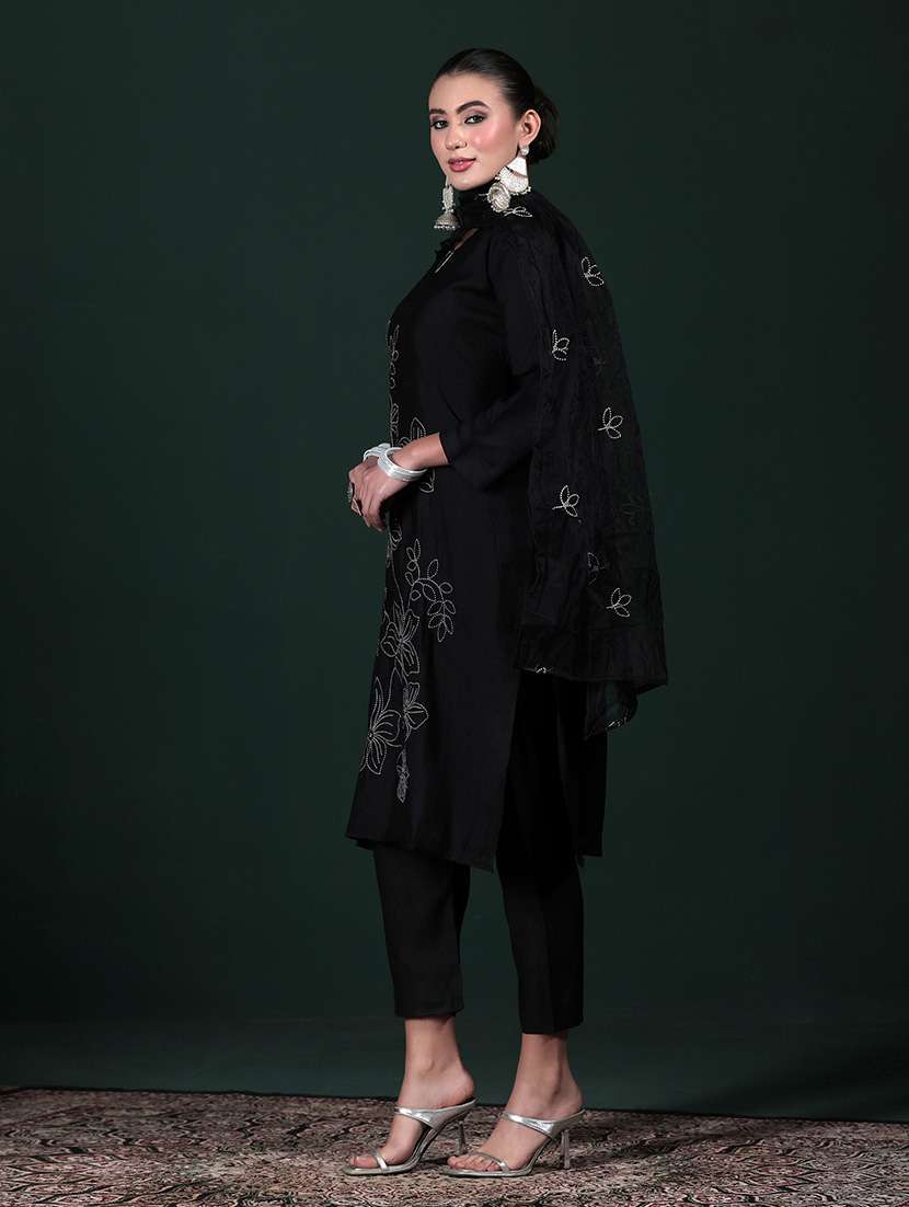 women solid with work three quarter sleeve kurta pant with dupatta set - 22324141 -  Standard Image - 2