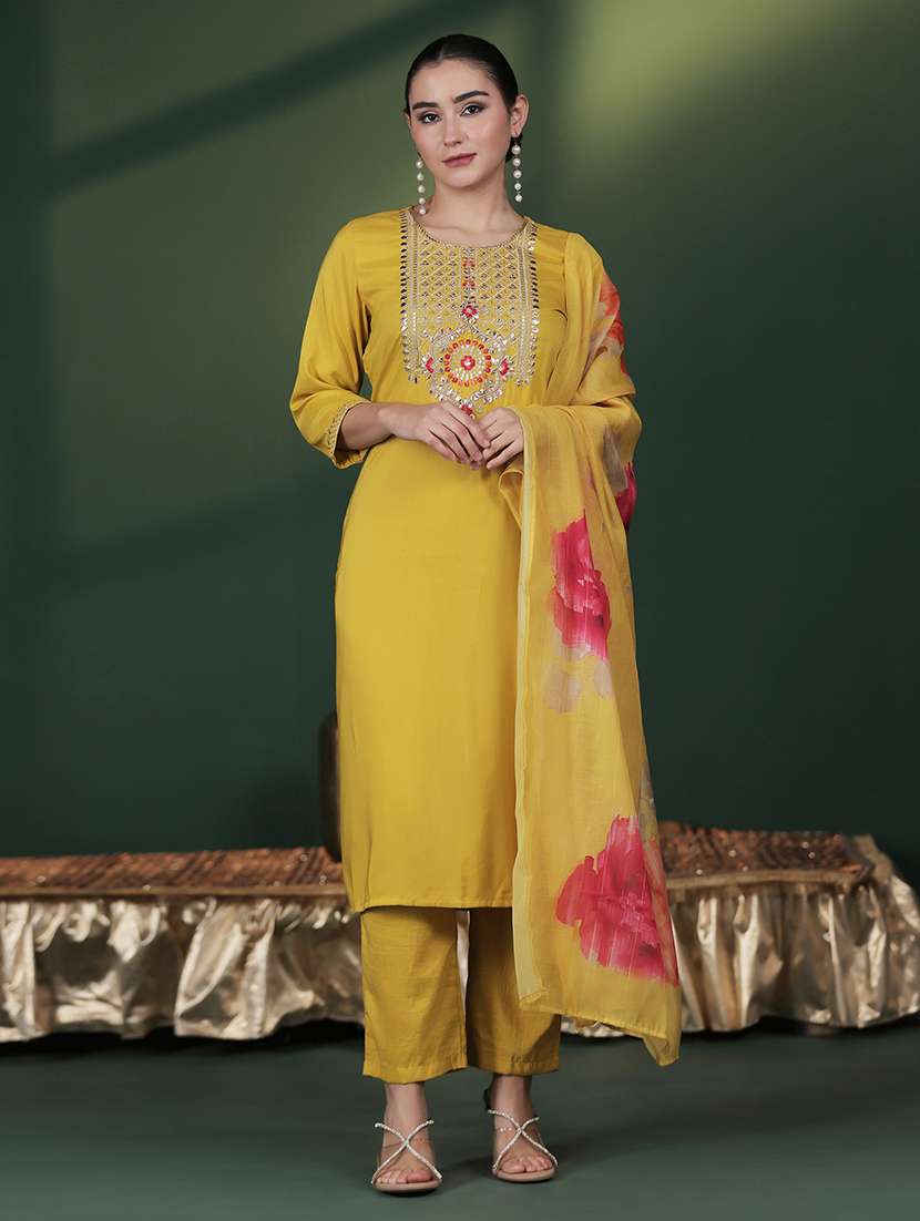 women solid with work three quarter sleeve kurta pant with dupatta set