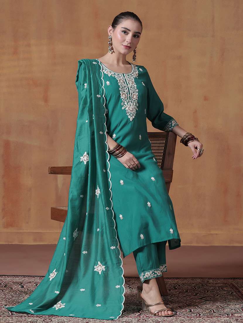 women solid with work three quarter sleeve kurta pant with dupatta set - 22324191 -  Standard Image - 2