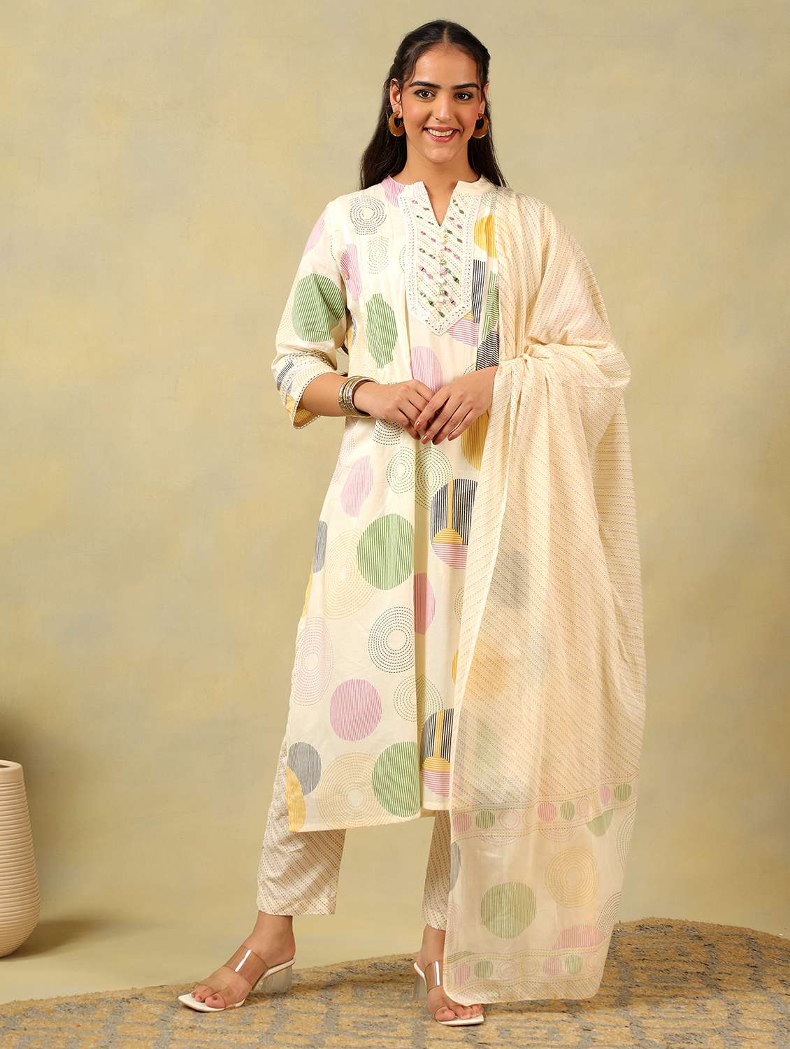 women printed three quarter sleeve kurta pant with dupatta set