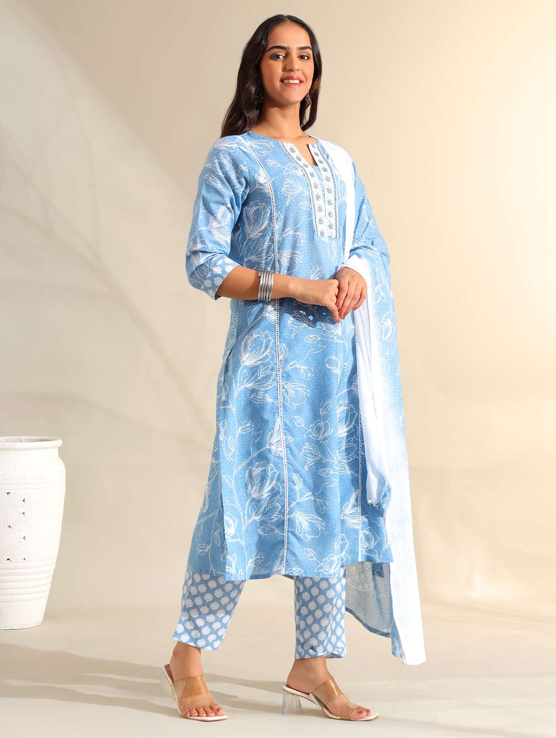 women floral three quarter sleeve kurta pant with dupatta set - 22326625 -  Standard Image - 2