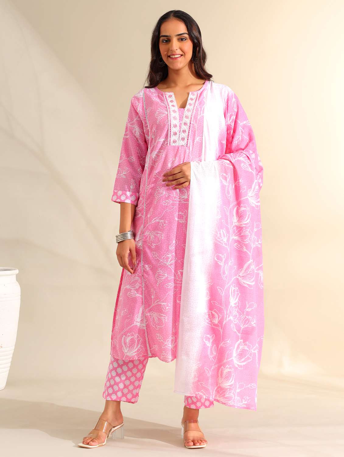 women floral three quarter sleeve kurta pant with dupatta set