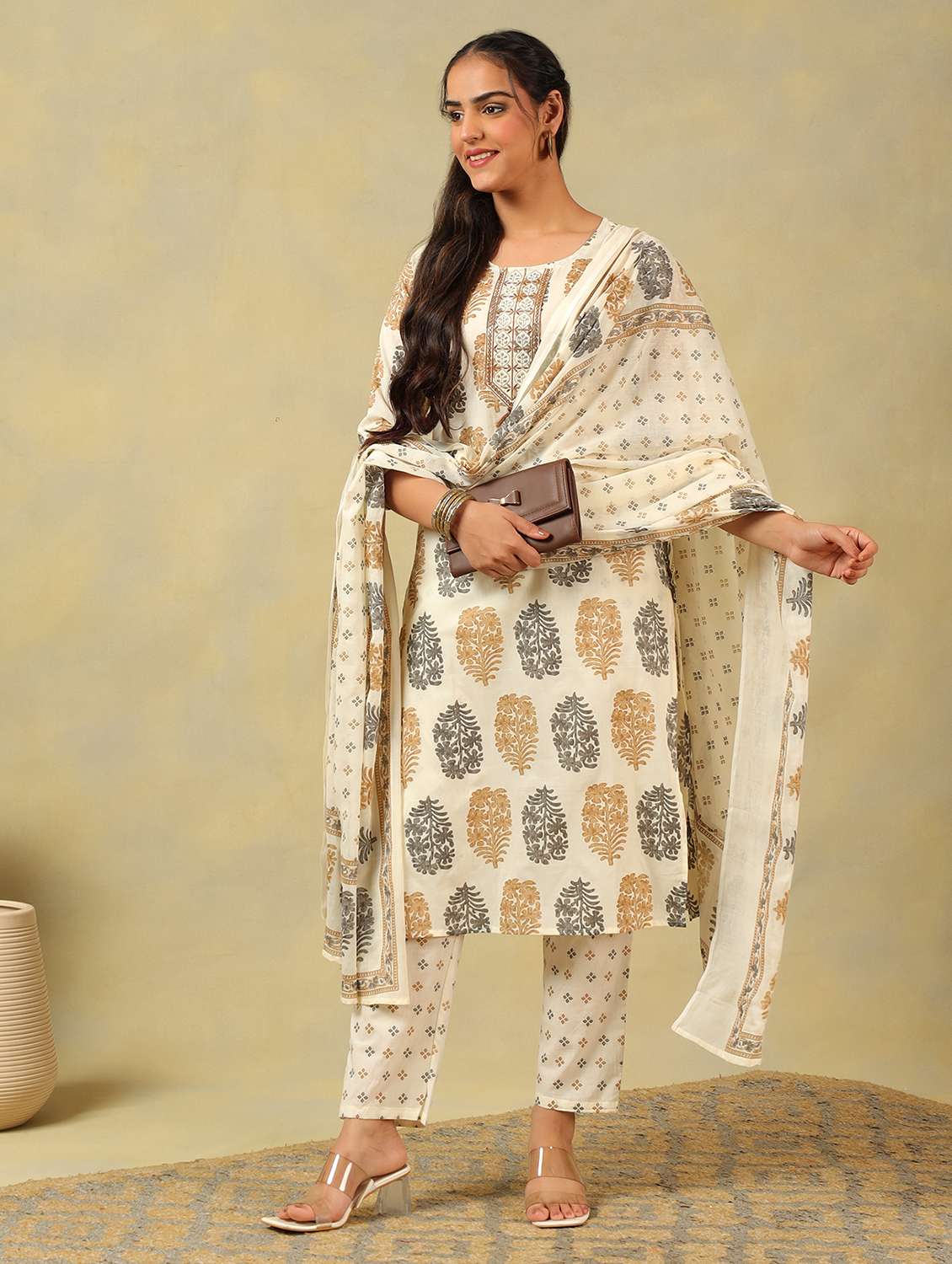 women printed three quarter sleeve kurta pant with dupatta set