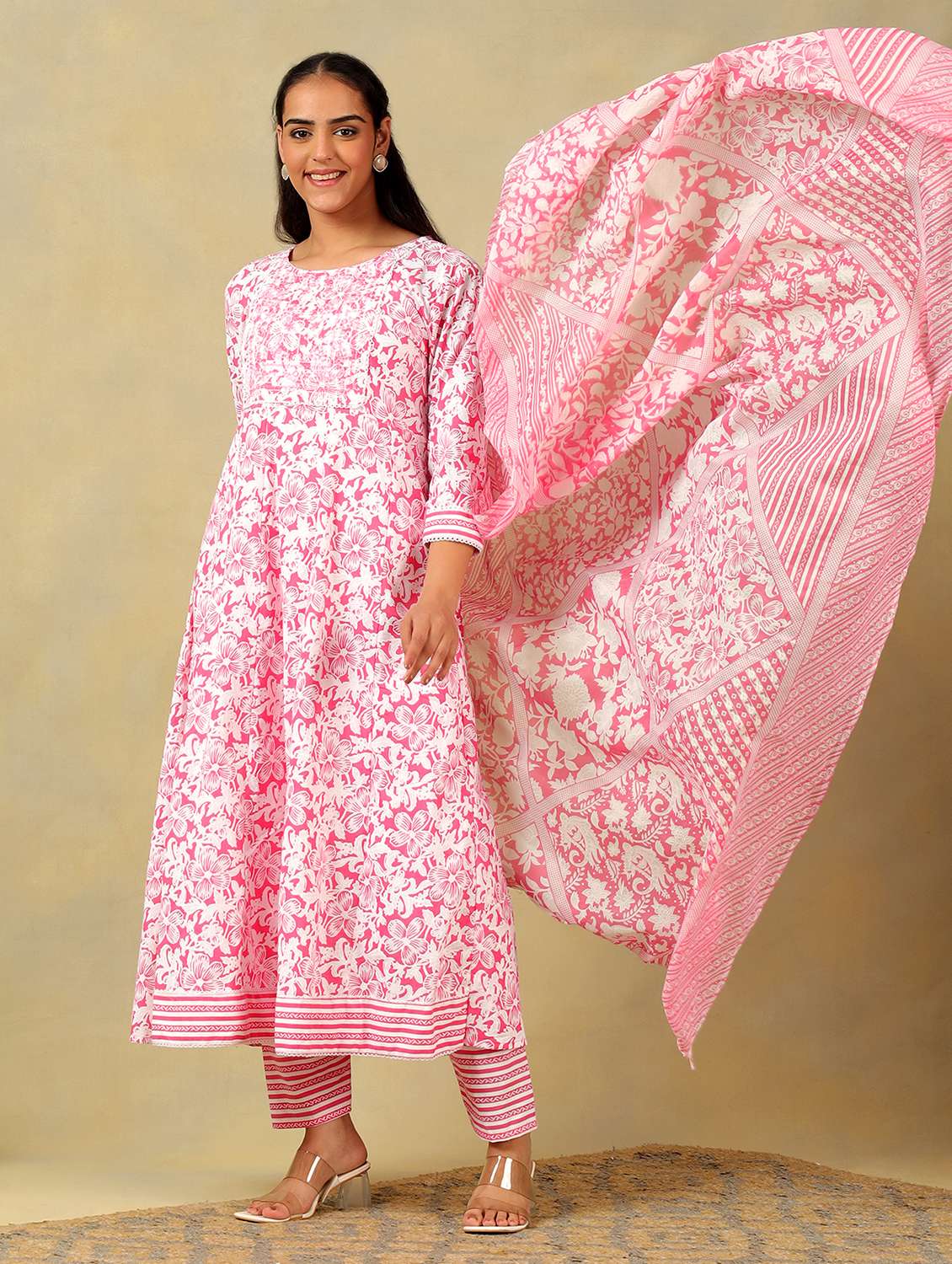 women floral round neck kurta pant with dupatta set - 22326650 -  Standard Image - 2