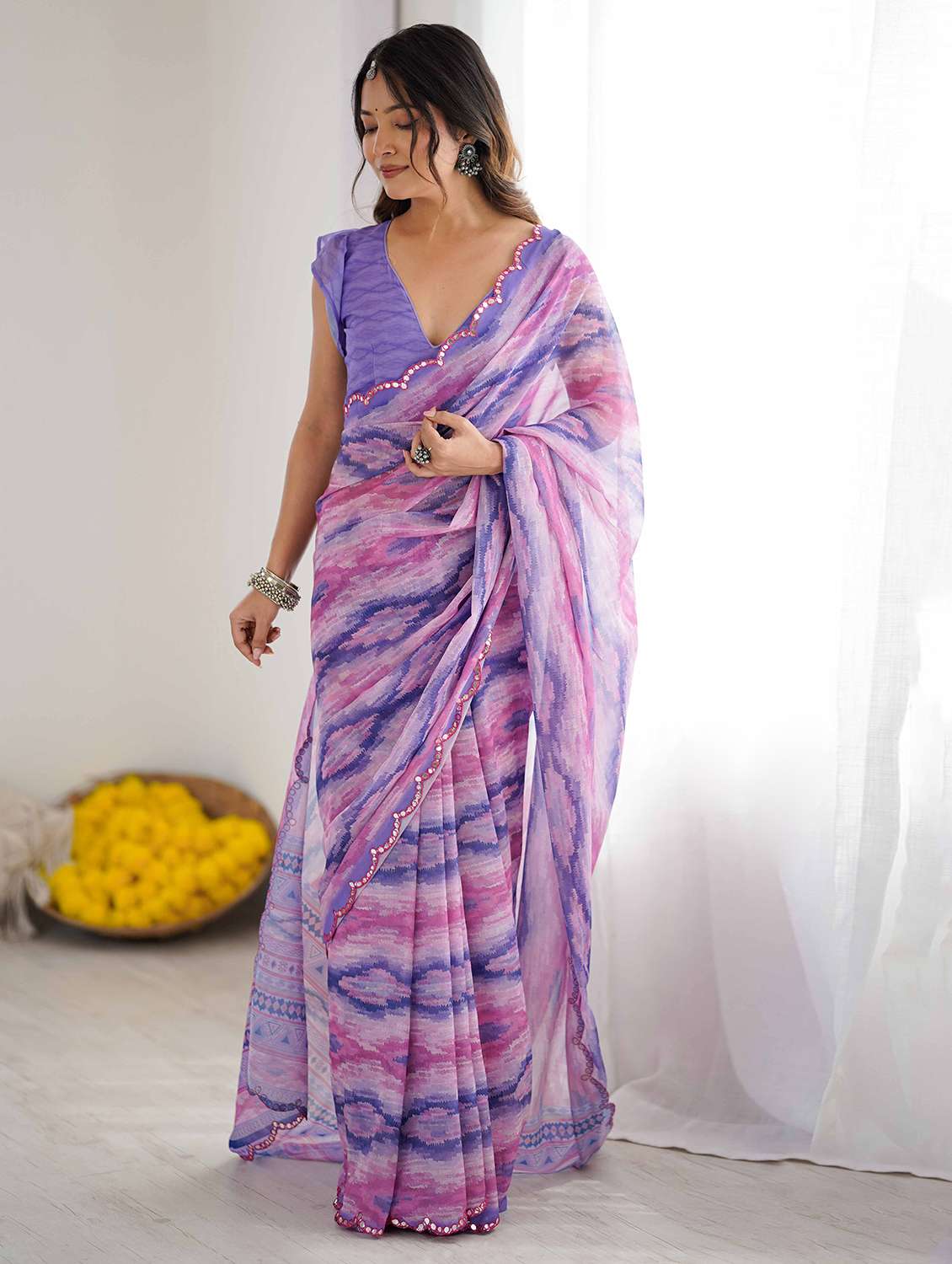 women printed casual wear saree with blouse - 22327607 -  Standard Image - 2