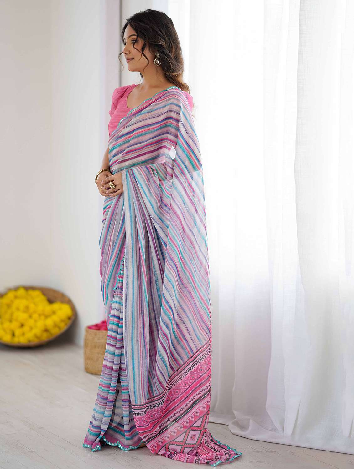 women printed casual wear saree with blouse - 22327608 -  Standard Image - 2