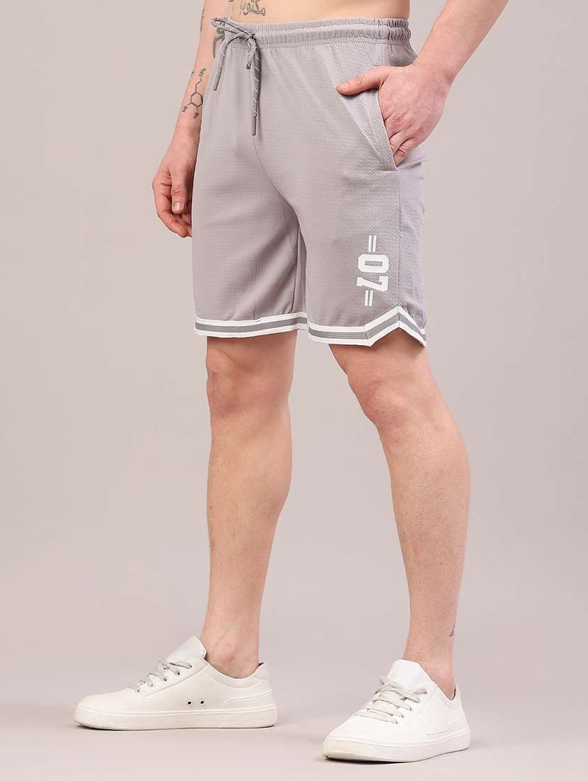 men solid mid rise regular fit shorts - 22328245 -  Standard Image - 2
