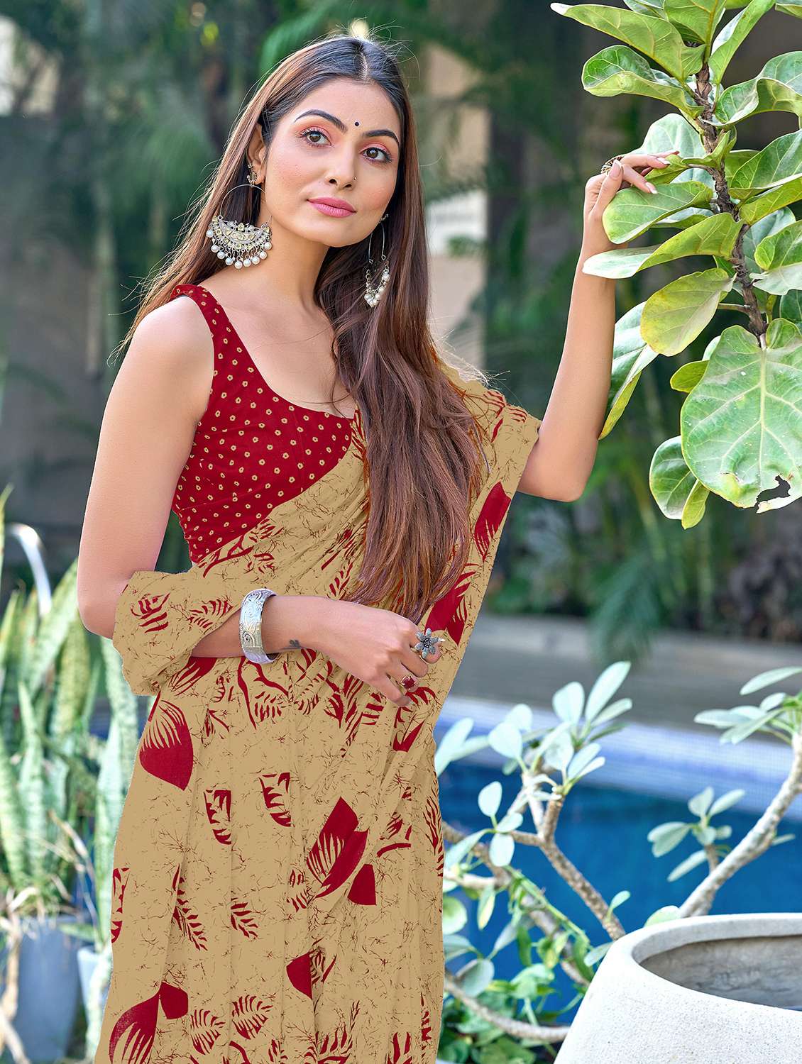 women printed casual wear saree with blouse - 22328668 -  Standard Image - 2