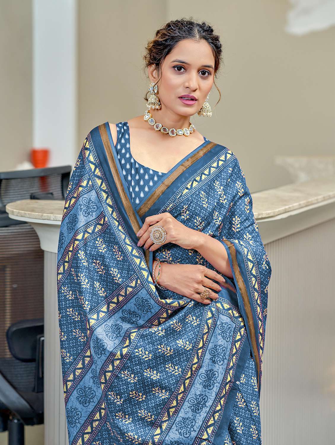 women printed casual wear saree with blouse - 22328750 -  Standard Image - 2