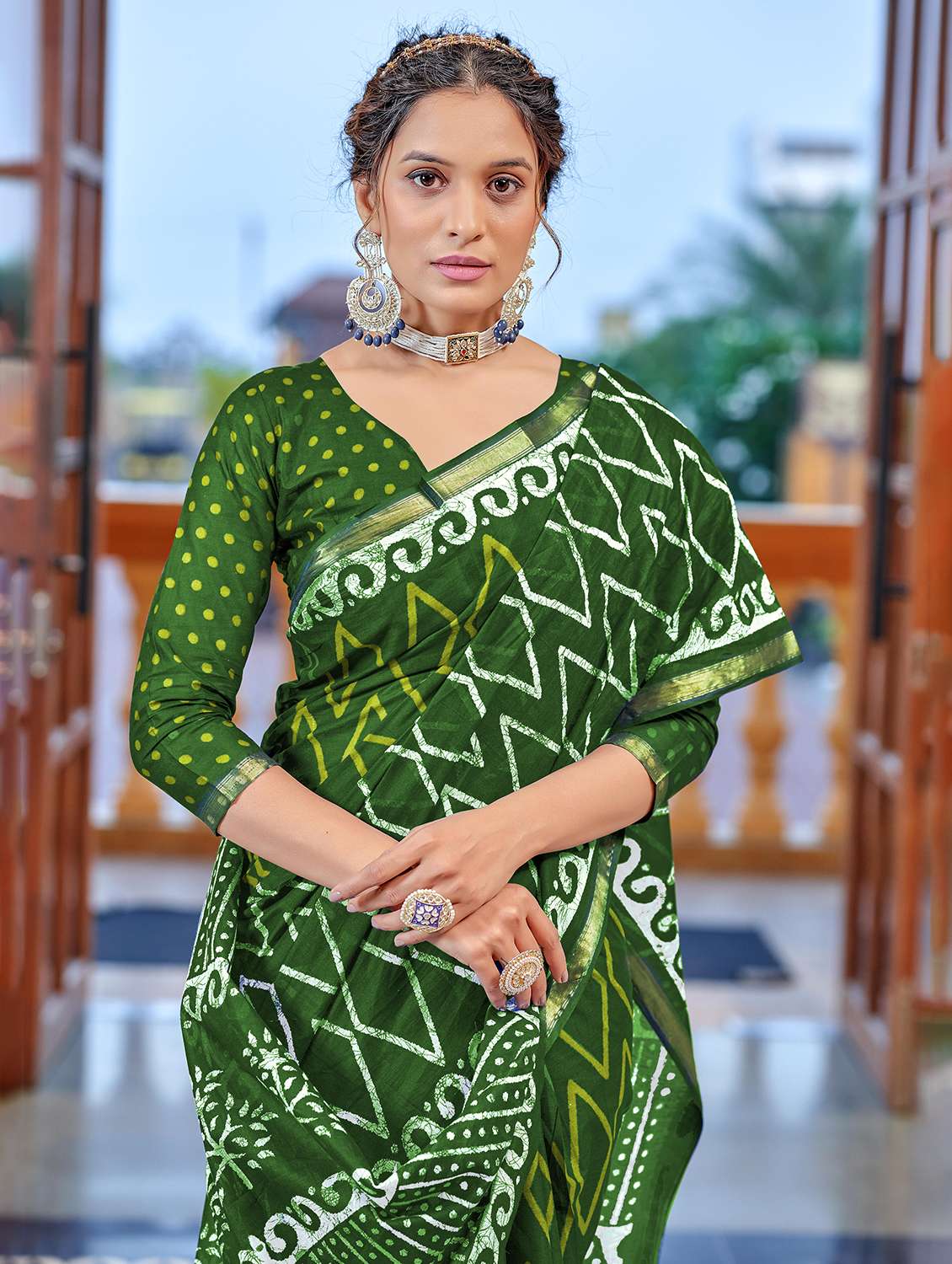 women printed casual wear saree with blouse - 22328755 -  Standard Image - 2