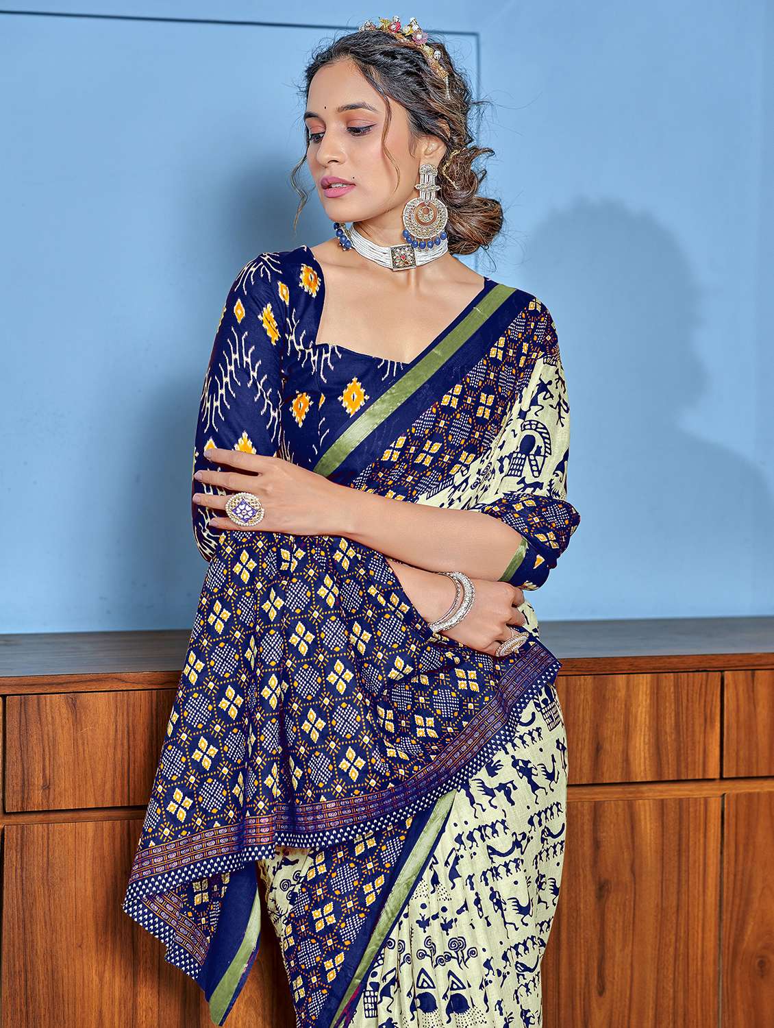 women printed casual wear saree with blouse - 22328757 -  Standard Image - 2