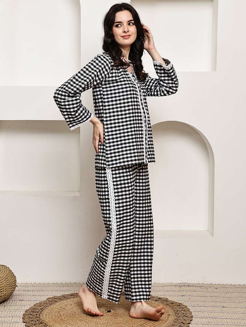 women checkered nightwear pyjama set - 22330191 -  Standard Image - 2
