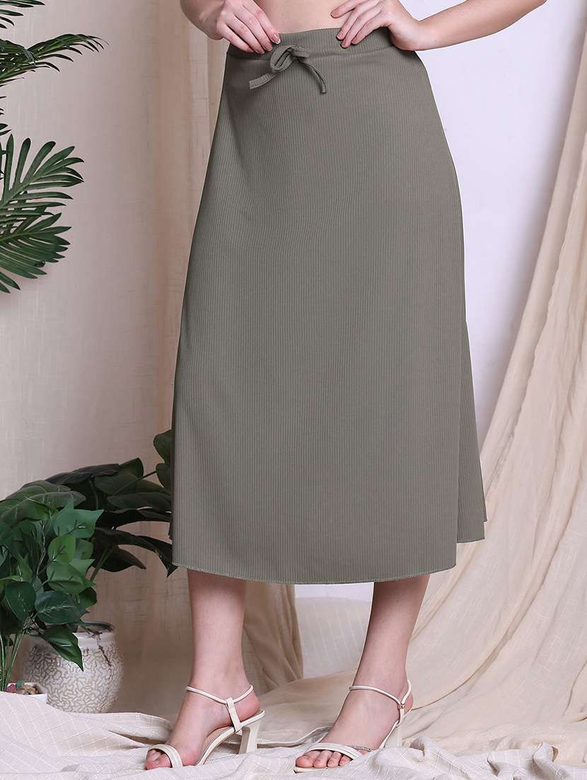women solid mid rise a-line skirt