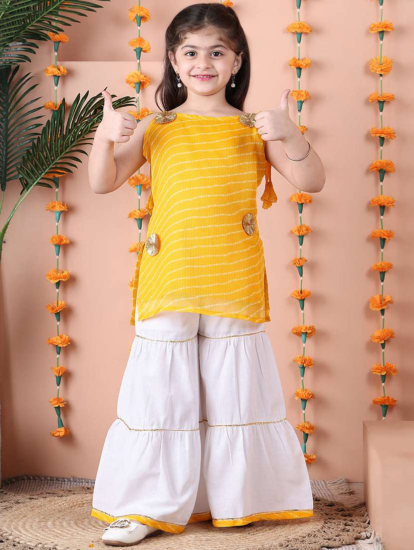 girls printed sleeveless kurta and sharara set 