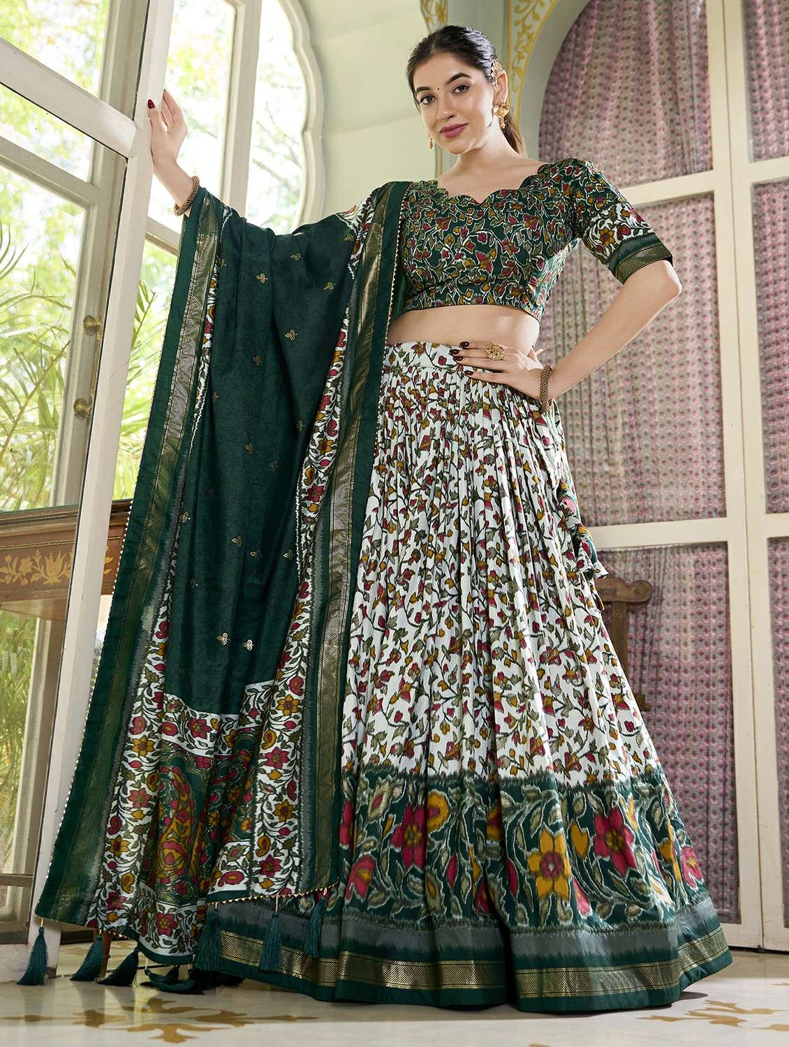women printed semi-stitched flared lehenga