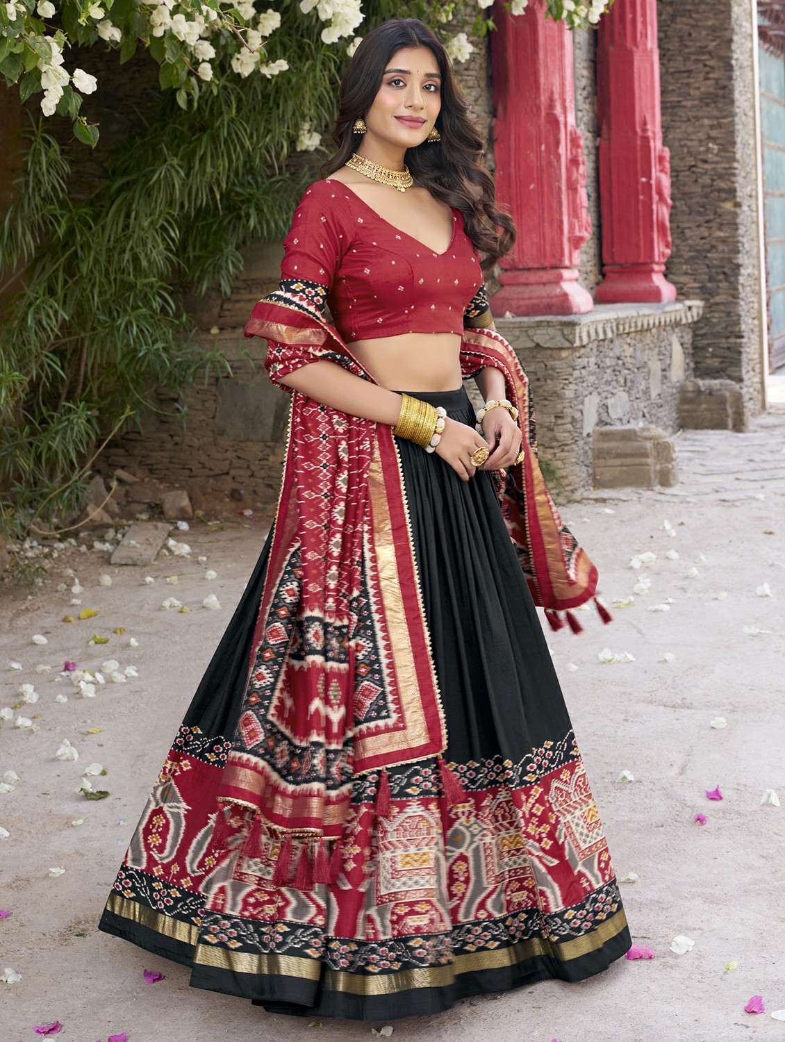 women printed semi-stitched flared lehenga - 22331486 -  Standard Image - 2