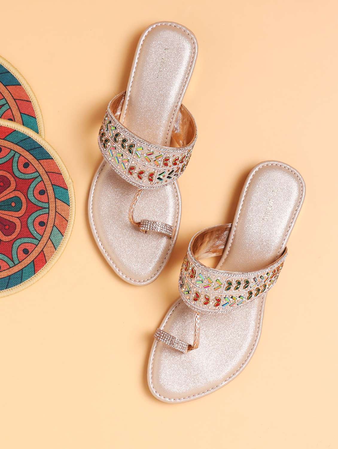 women embroidered one toe sandal