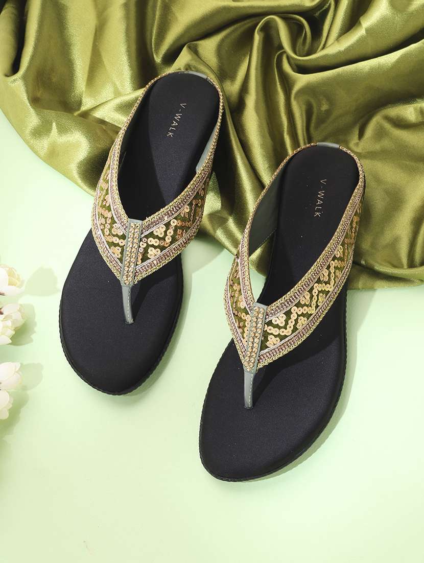 women slip on flat sandal