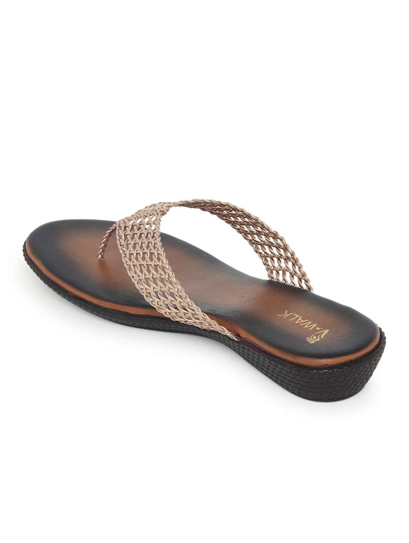 Women Solid Slip On Flat Sandal - 22331905 -  Standard Image - 2