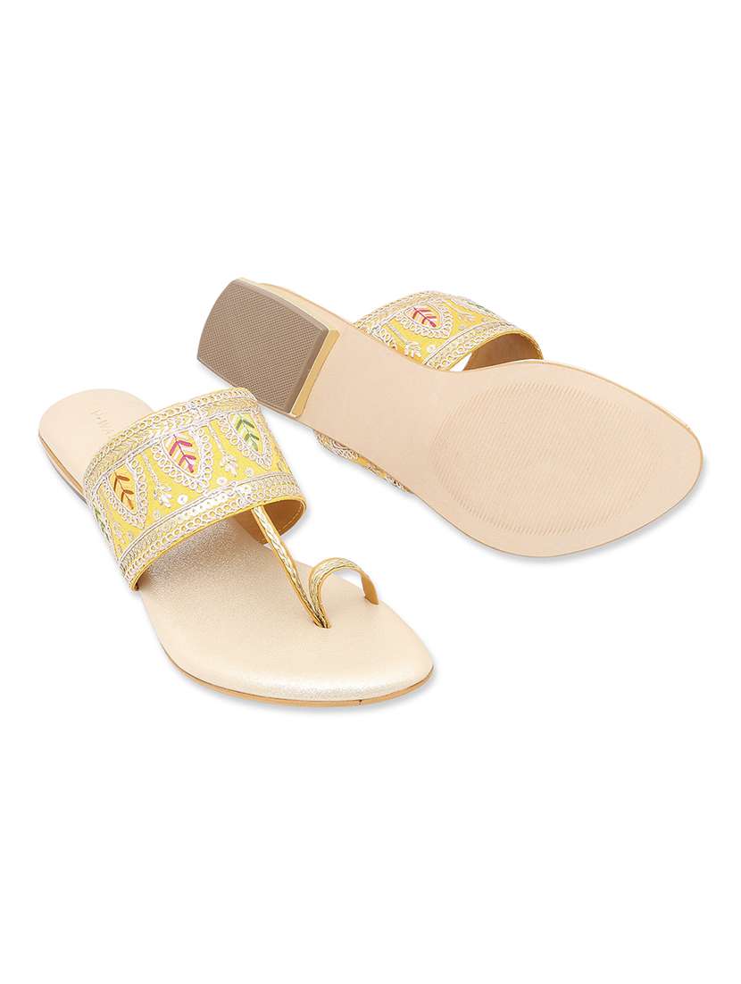 women embroidered one toe flat sandal - 22331937 -  Standard Image - 2