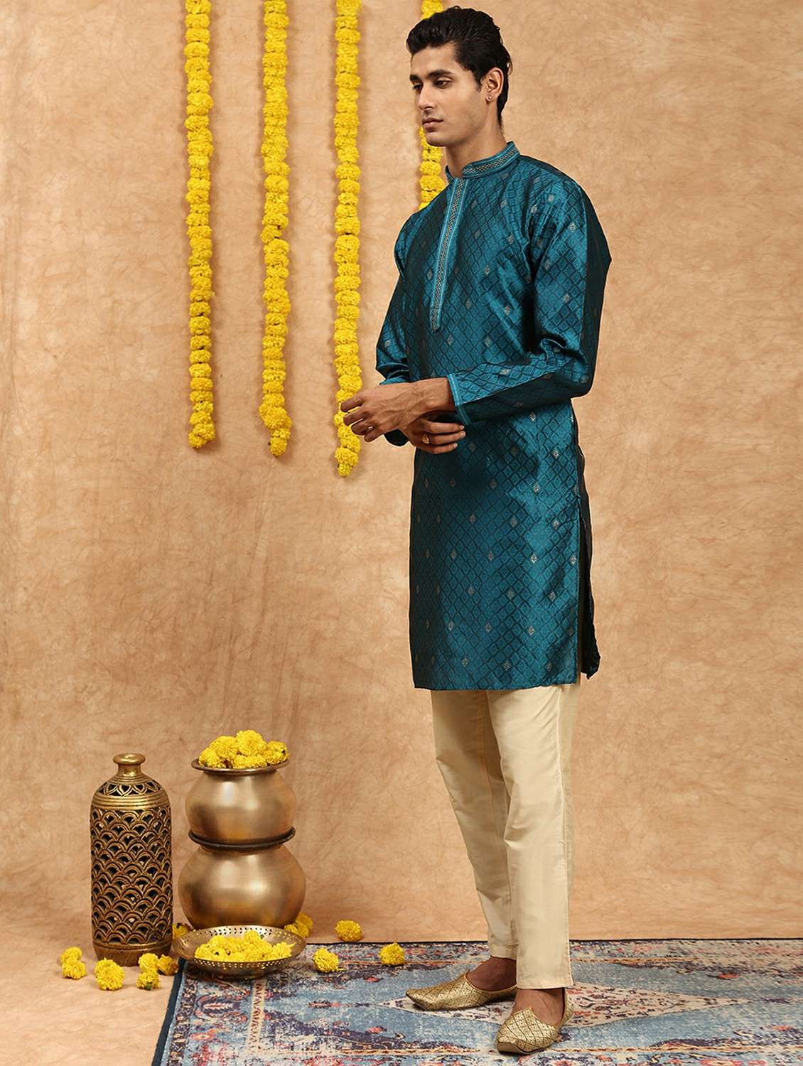men self design mandarin neck long kurta - 22332086 -  Standard Image - 2