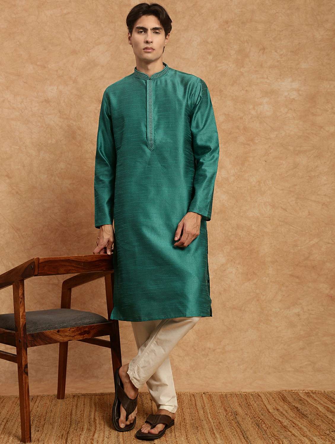 men self design mandarin neck long kurta