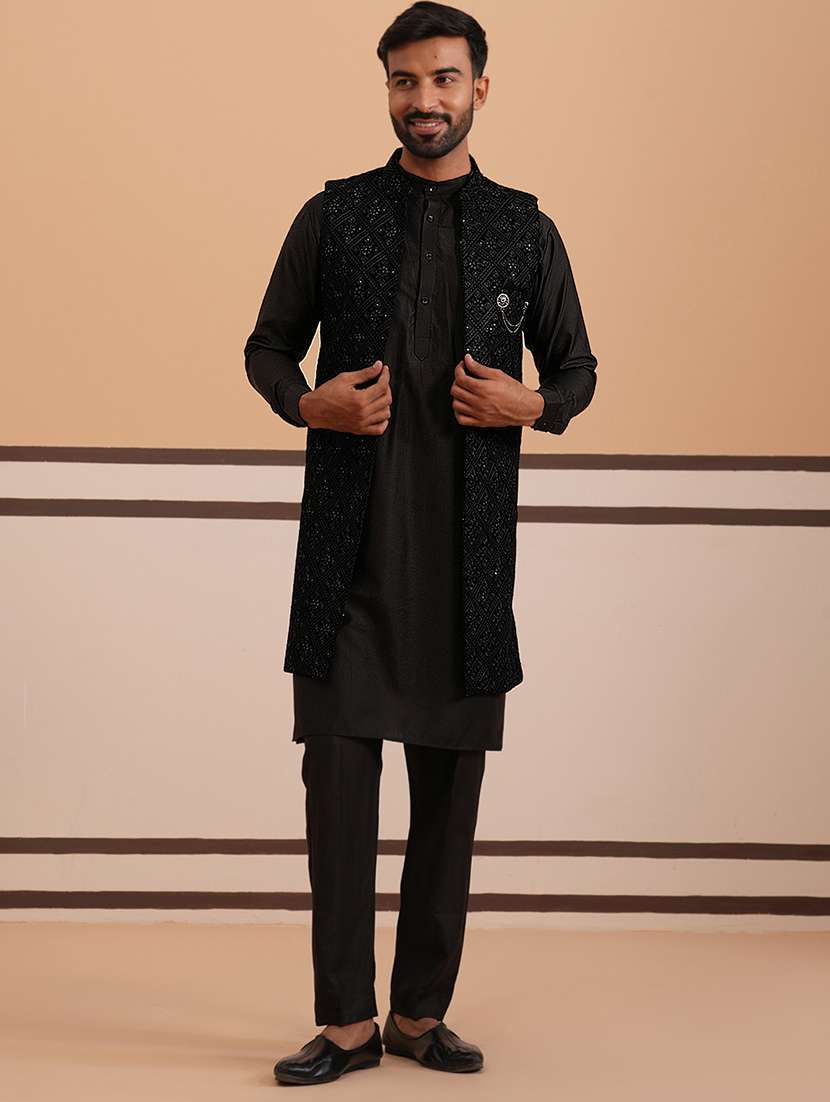 men solid with work mandarin neck kurta pyjama with jacket ethnic wear set - 22335553 -  Standard Image - 2