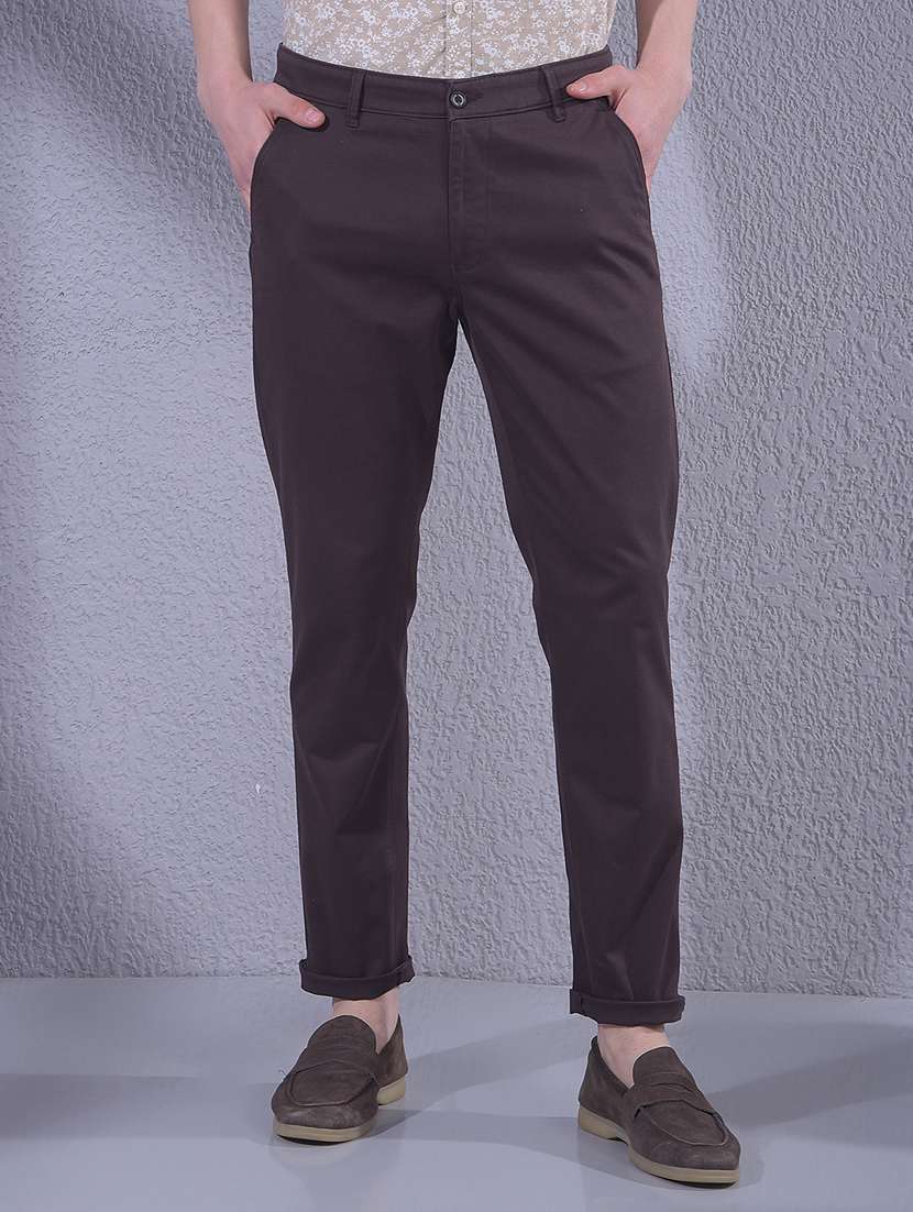 men solid mid rise chinos casual trouser