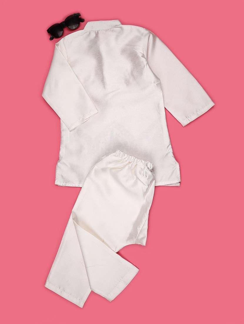 Boys Embroidered Mandarin Neck Kurta Set - 22337376 -  Standard Image - 2