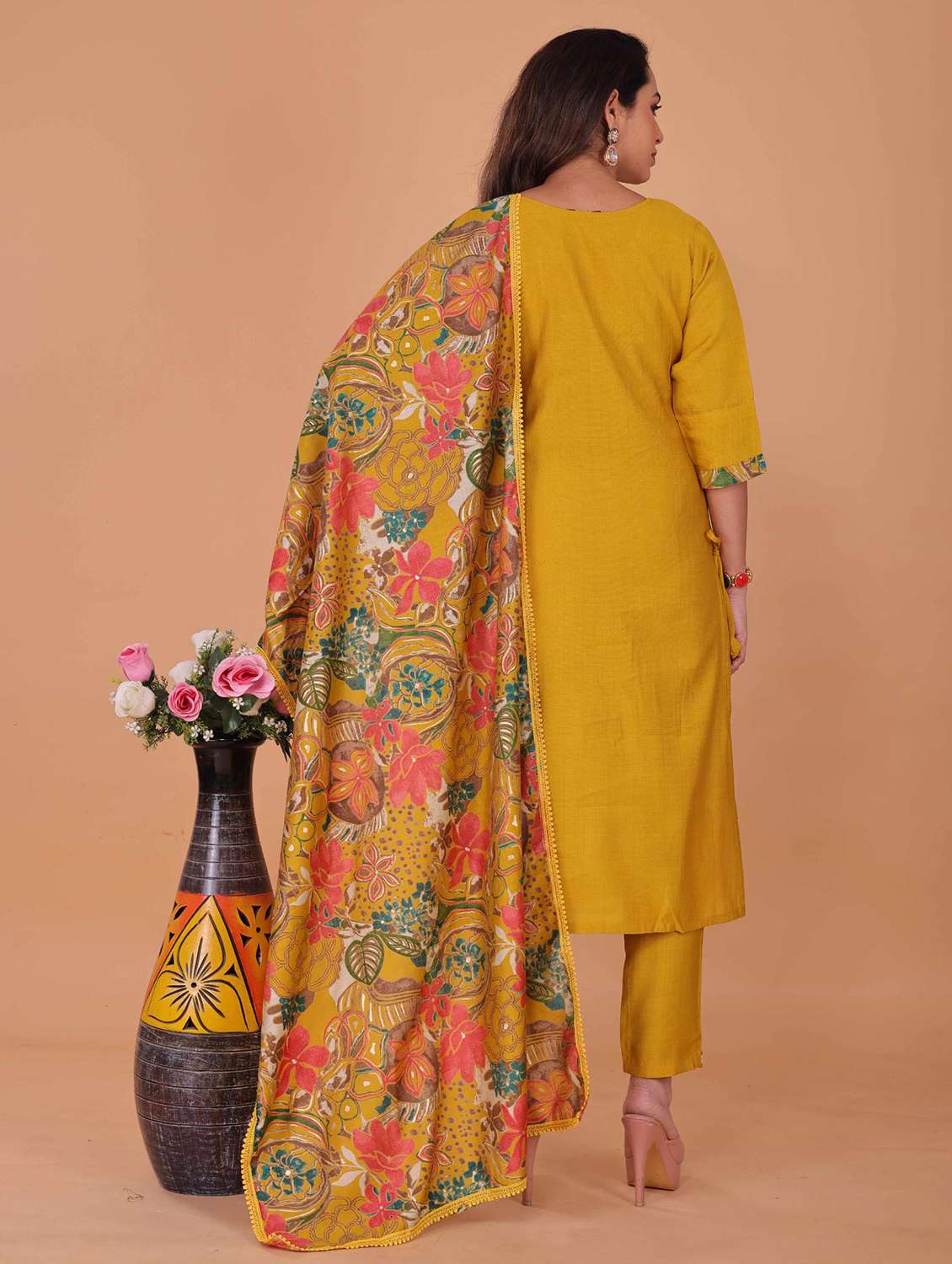 women solid three quarter sleeve kurta pant with dupatta set - 22338064 -  Standard Image - 2